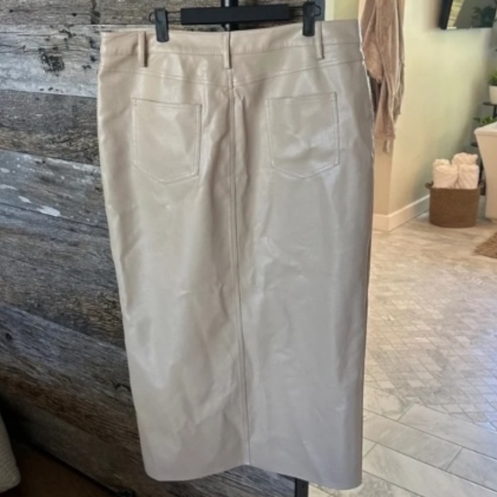 WAYF Roberta Faux Leather Midi Skirt Cream Nude Size XL NWOT - Picture 11 of 11